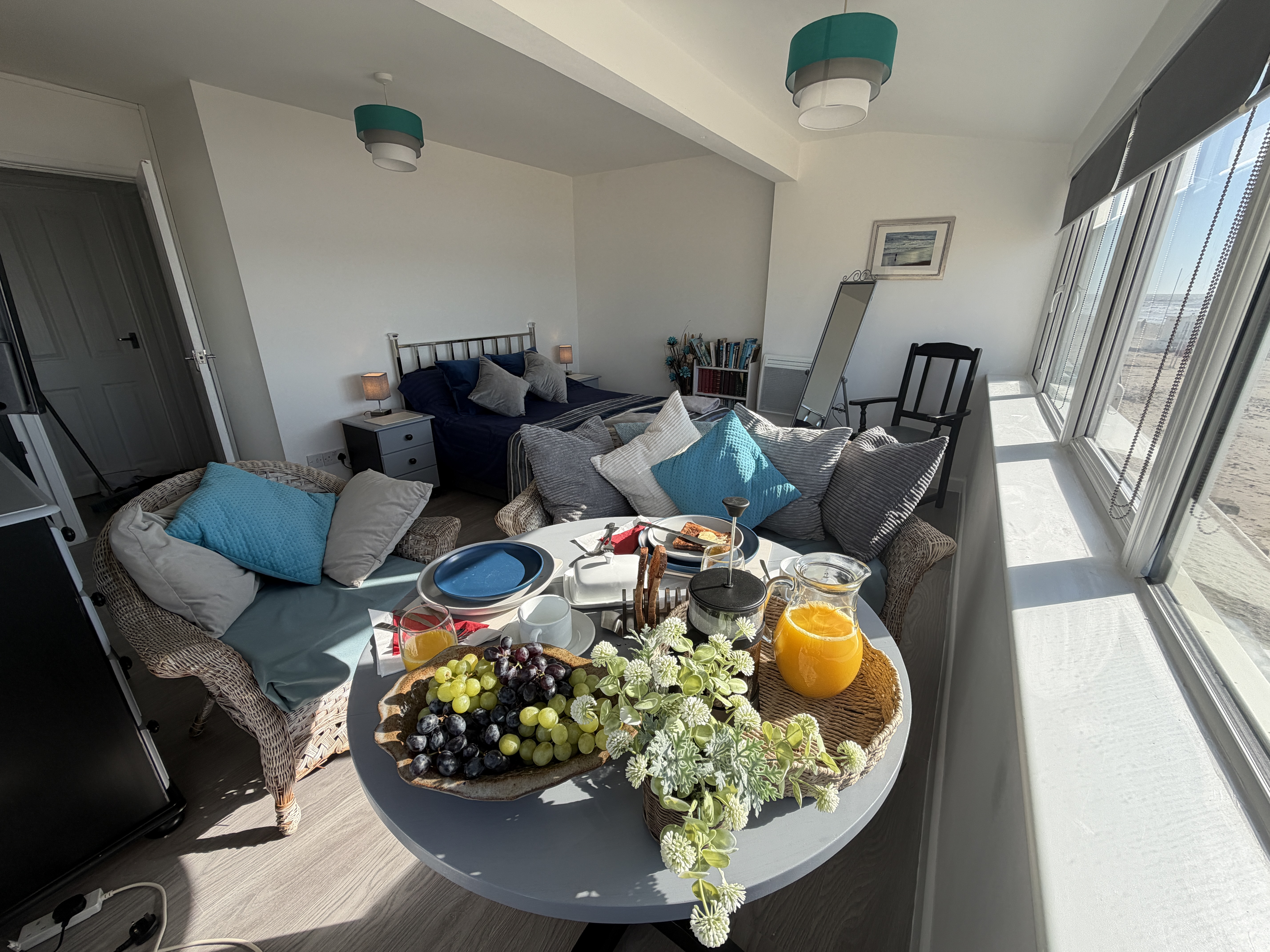 main-bedroom